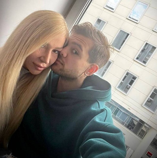 Ермакова заявила, что не будет брать ребёнка из детдома