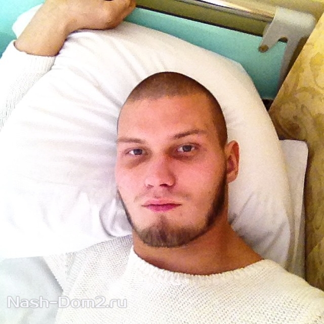Новый участник Артем Звягин попал в больницу