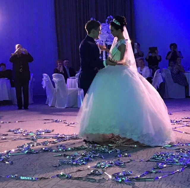 Экс-участница Алена Юдина вышла замуж Экс-участница Алена Юдина вышла замуж