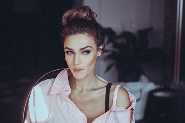 Алена Водонаева: Проклятье пятого размера Алена Водонаева: Проклятье пятого размера