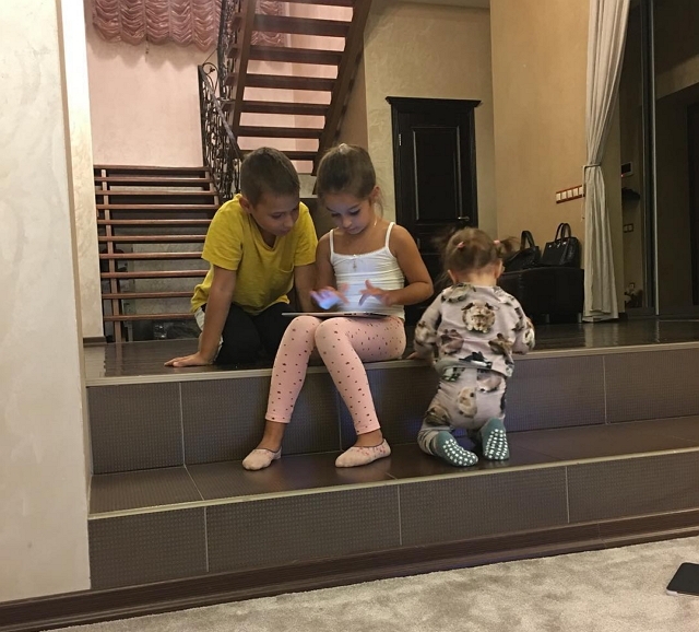 Фото детей участников Дома-2 (14.12.2016) Фото детей участников Дома-2 (14.12.2016)