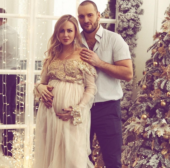 Семейство Свешниковых отмечает ситцевую свадьбу Семейство Свешниковых отмечает ситцевую свадьбу