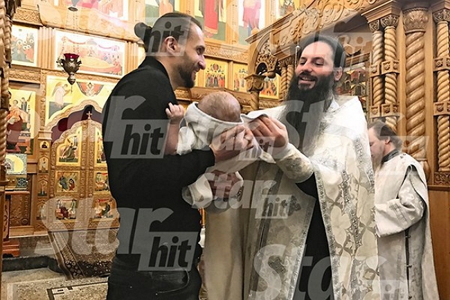 «СтарХит»: Дарья и Сергей Пынзарь крестили младшего сына «СтарХит»: Дарья и Сергей Пынзарь крестили младшего сына