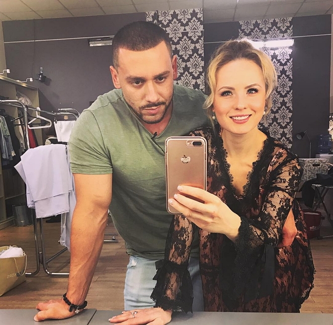 Фото со съёмок ток-шоу (20.12.2016) Фото со съёмок ток-шоу (20.12.2016)