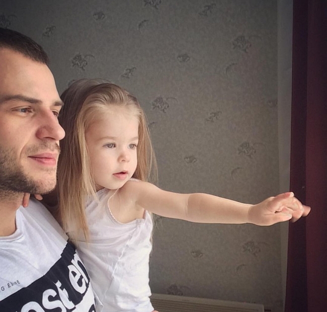 ����� ����� ���: ������ �������