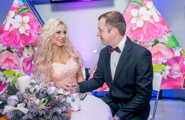 Катя Кауфман устала ждать своего возлюбленного? Катя Кауфман устала ждать своего возлюбленного?