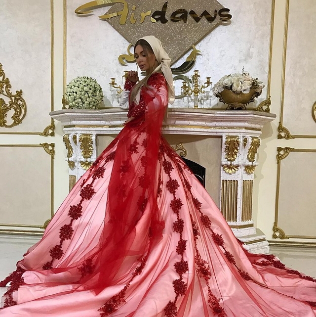 Евгения Феофилактова хвастается президентским подарком Евгения Феофилактова хвастается президентским подарком