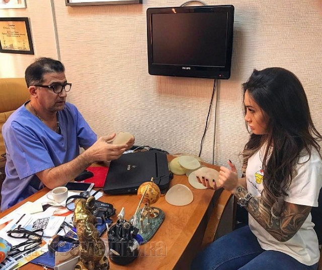 Марина Мексика определилась с размером новой груди Марина Мексика определилась с размером новой груди