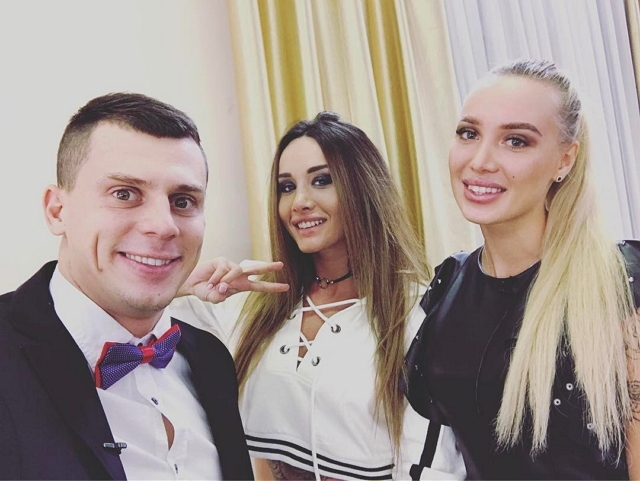 Фото со съёмок ток-шоу (7.02.2017) Фото со съёмок ток-шоу (7.02.2017)