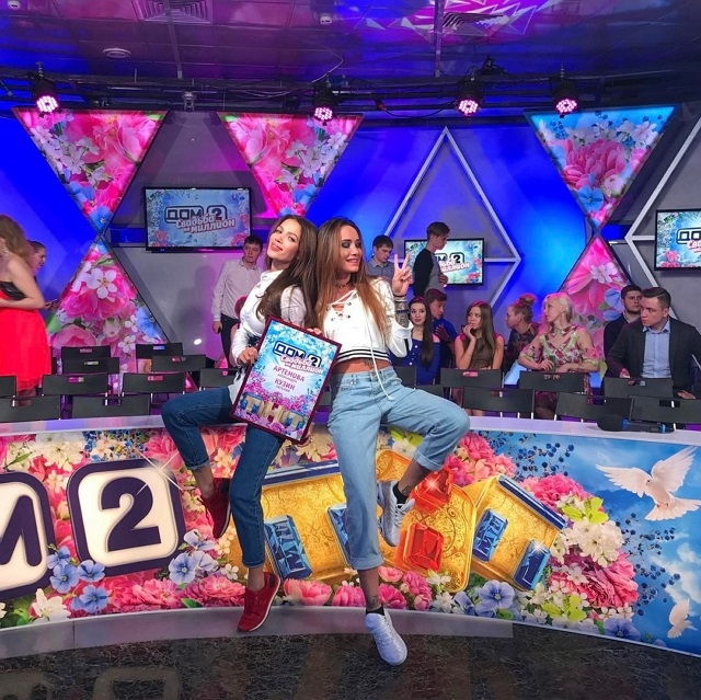 Фото со съёмок ток-шоу (7.02.2017) Фото со съёмок ток-шоу (7.02.2017)