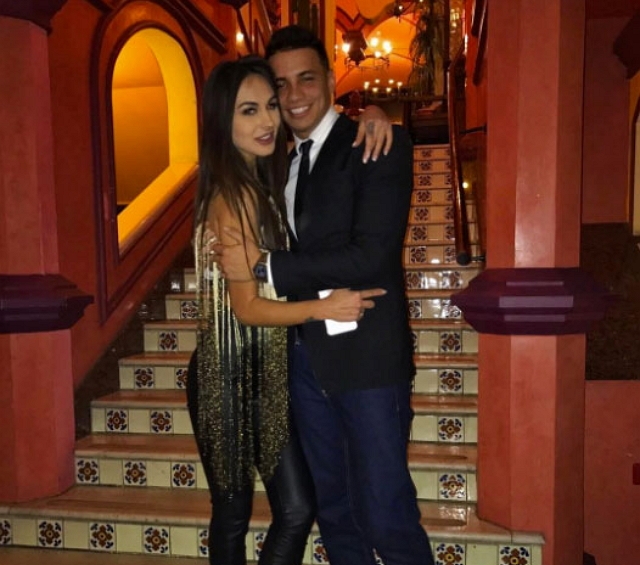 Бурханов потерял девушку из-за спора с Лерой Фрост Бурханов потерял девушку из-за спора с Лерой Фрост