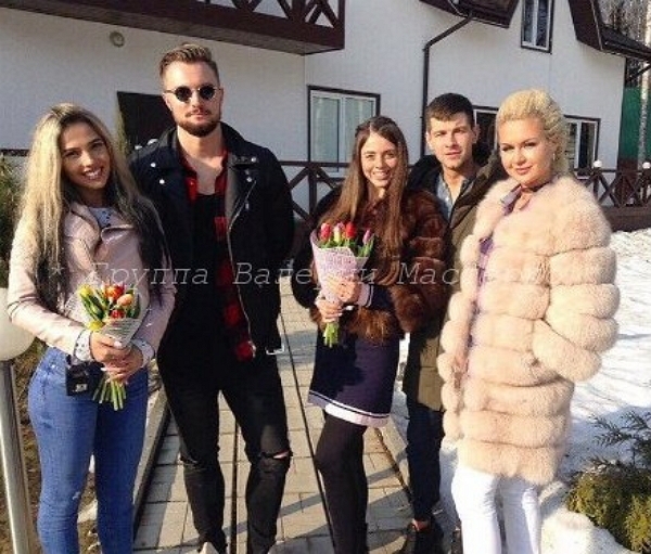 ����� �������� �������