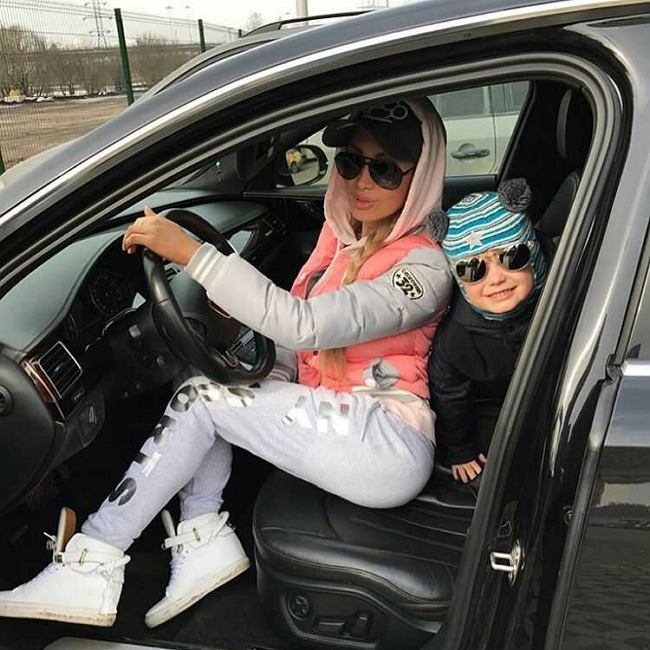 Фото детей участников Дома-2 (28.03.2017) Фото детей участников Дома-2 (28.03.2017)