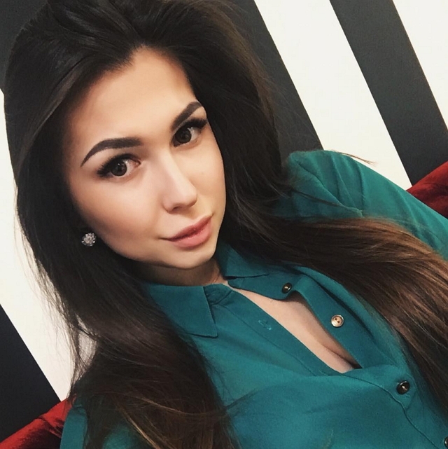 Юлия Теплова готовится к пластической операции онлайн Юлия Теплова готовится к пластической операции онлайн