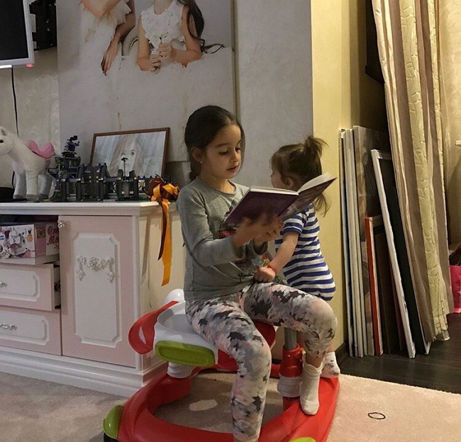 Фото детей участников Дома-2 (2.04.2017) Фото детей участников Дома-2 (2.04.2017)