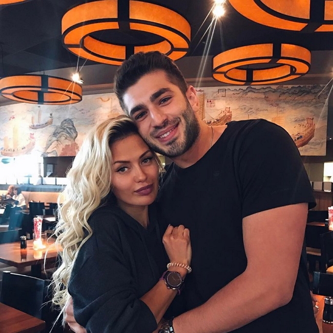 Виктория Боня рассказала правду о своём новом романе Виктория Боня рассказала правду о своём новом романе