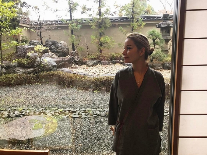 Ольга Орлова отдыхает от Дома-2 в Японии Ольга Орлова отдыхает от Дома-2 в Японии