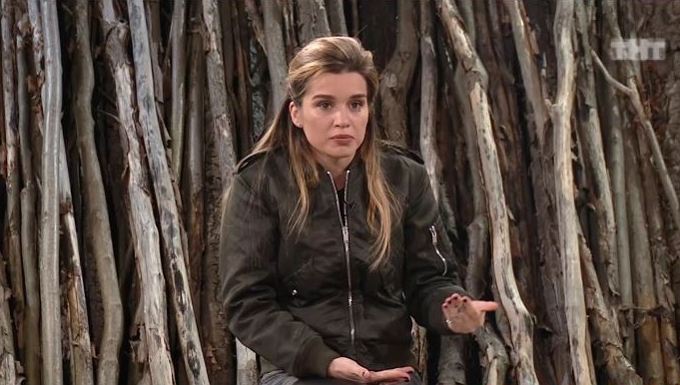 Мнение: Кому так завидует Ксения Бородина? Мнение: Кому так завидует Ксения Бородина?