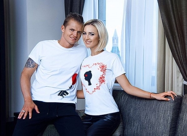 Дмитрий Тарасов насмехается над бывшей супругой Дмитрий Тарасов насмехается над бывшей супругой