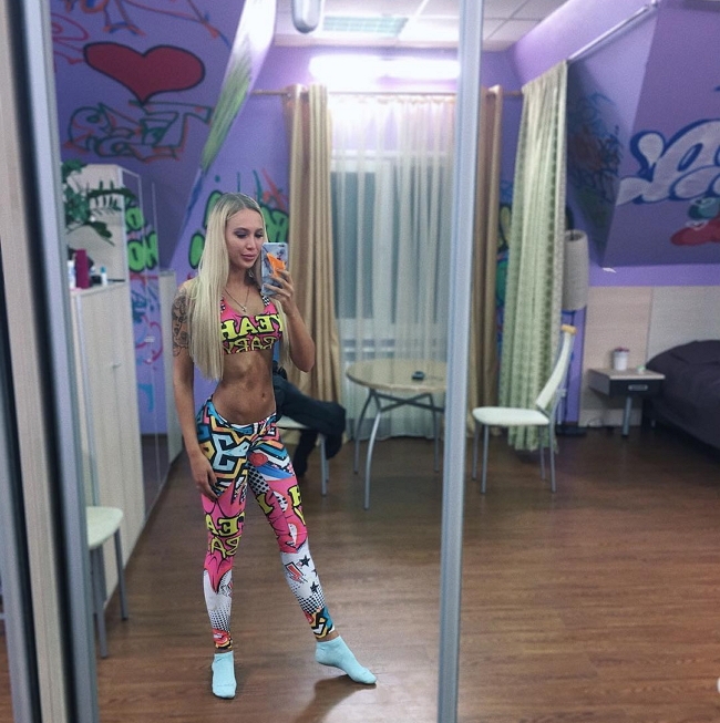 Лиза Полыгалова: Мне стукнуло 21! Лиза Полыгалова: Мне стукнуло 21!