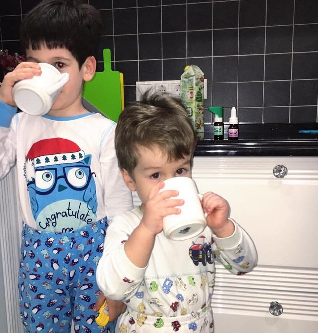 Фото детей участников Дома-2 (20.04.2017) Фото детей участников Дома-2 (20.04.2017)