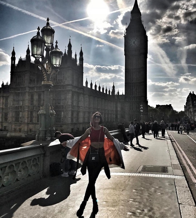 Фотоотчет из поездки Бузовой в Лондон Фотоотчет из поездки Бузовой в Лондон