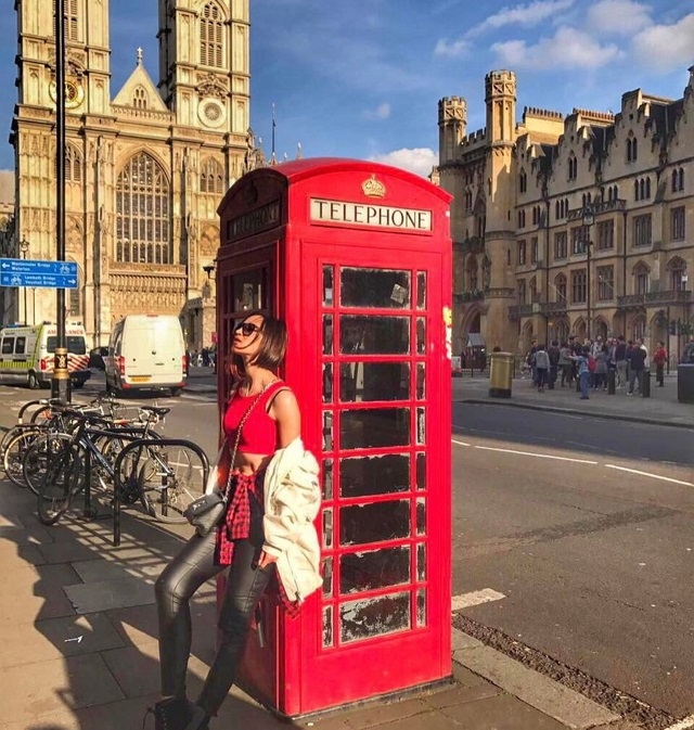 Фотоотчет из поездки Бузовой в Лондон Фотоотчет из поездки Бузовой в Лондон