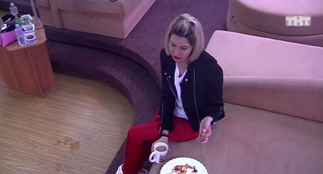 Мнение: Майя зарабатывает деньги на негативе? Мнение: Майя зарабатывает деньги на негативе?