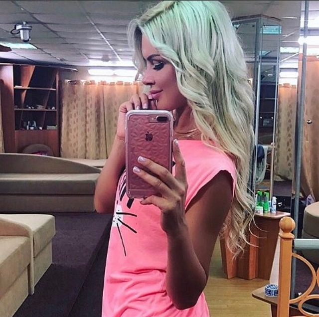 Марина Африкантова: Мы с Машей остались вдвоем Марина Африкантова: Мы с Машей остались вдвоем