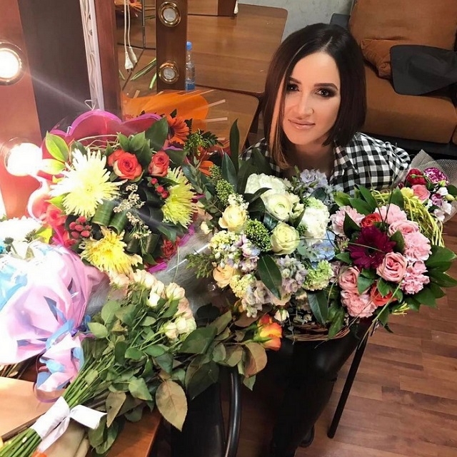 Ольга Бузова заплатит за организацию сольного концерта 2 миллиона Ольга Бузова заплатит за организацию сольного концерта 2 миллиона