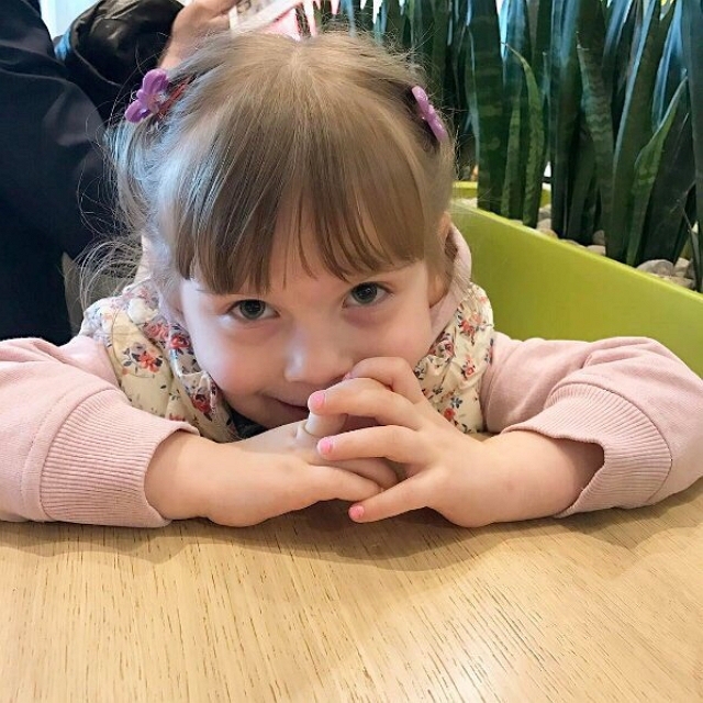 Фото детей участников Дома-2 (28.04.2017) Фото детей участников Дома-2 (28.04.2017)