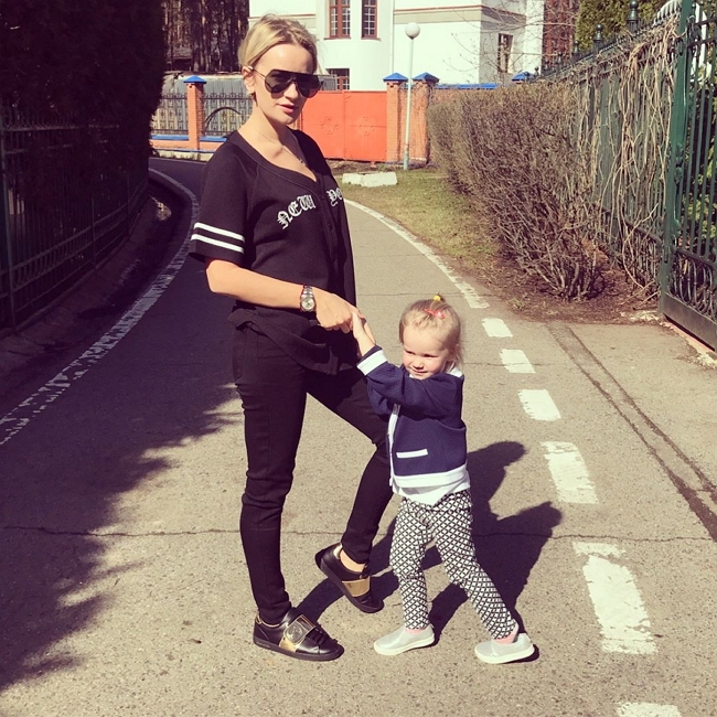 Фото детей участников Дома-2 (1.05.2017) Фото детей участников Дома-2 (1.05.2017)