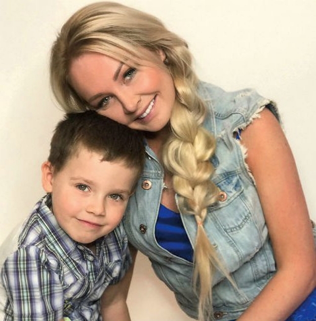 Артём Пынзарь: Мы маму бережем, она же девочка Артём Пынзарь: Мы маму бережем, она же девочка