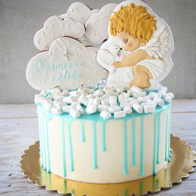 Виктория Берникова покрестила сына Виктория Берникова покрестила сына