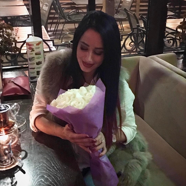 Кто же загадочный ухажер Ангелины Татишвили? Кто же загадочный ухажер Ангелины Татишвили?