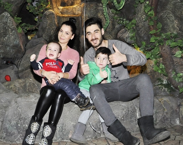 Почему Юлия Салибекова лупит своих детей? Почему Юлия Салибекова лупит своих детей?