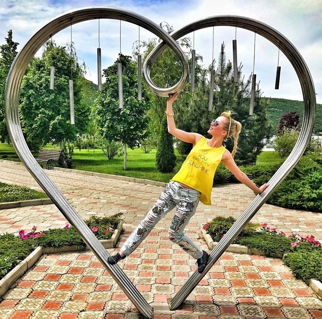 Александра Харитонова на отдыхе в Геленджике Александра Харитонова на отдыхе в Геленджике