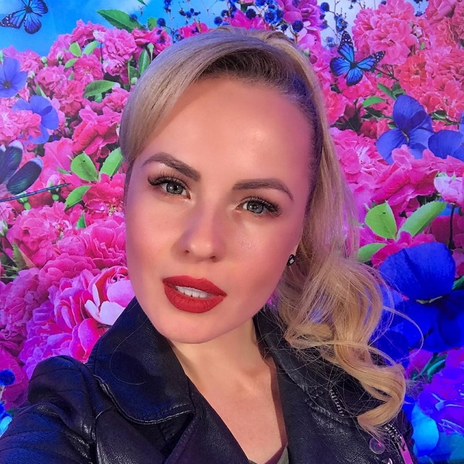 Фото со съёмок ток-шоу (17.05.2017) Фото со съёмок ток-шоу (17.05.2017)