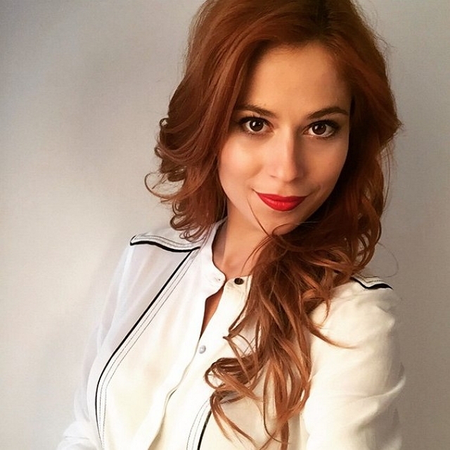 Кішкентай пенис кішкентай пениспен жыныстық қатынасты көрсетеді Латиналар үлкен сиқырлы фотосуреттері бар