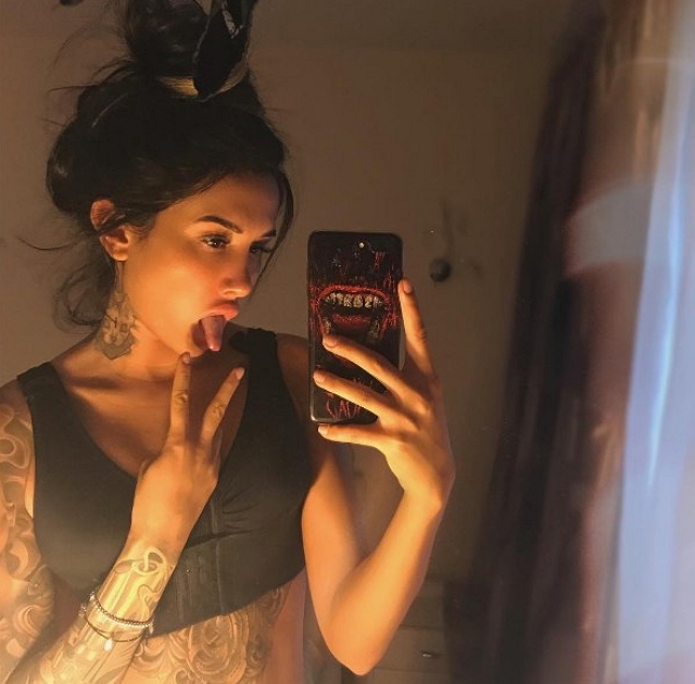 Марина Мексика решила «избавиться» от ушей Марина Мексика решила «избавиться» от ушей