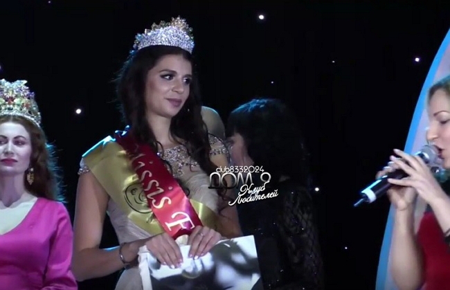Алиана Устиненко завоевала два титула на конкурсе красоты Алиана Устиненко завоевала два титула на конкурсе красоты