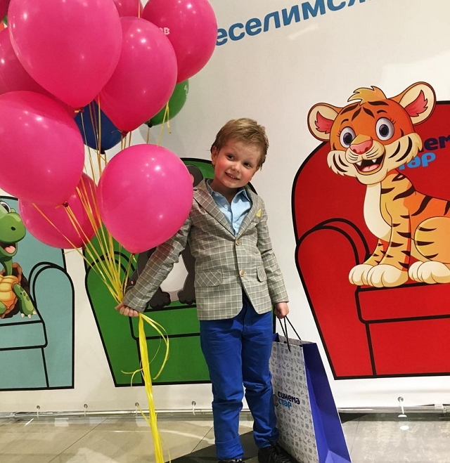 Фото детей участников Дома-2 (10.06.2017) Фото детей участников Дома-2 (10.06.2017)