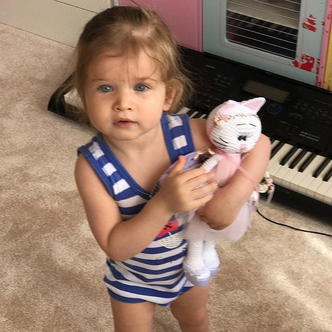 Ксения Бородина наконец-то показала свою младшую дочь Ксения Бородина наконец-то показала свою младшую дочь