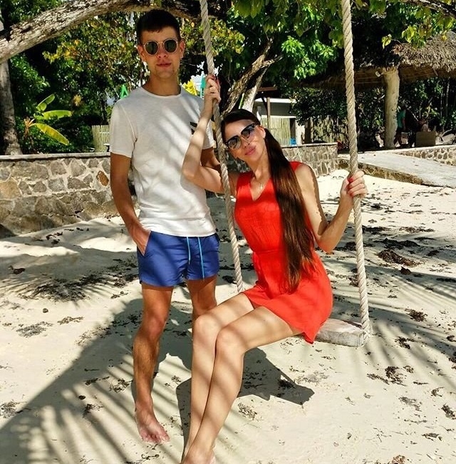 Рапунцели перенесли свадьбу на осень Рапунцели перенесли свадьбу на осень