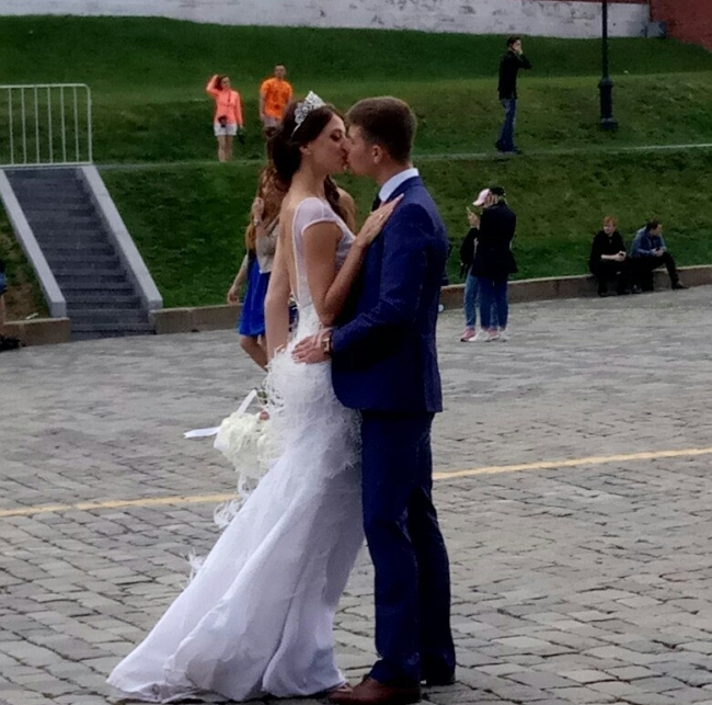 Первые фото со свадьбы Рапунцелей Первые фото со свадьбы Рапунцелей