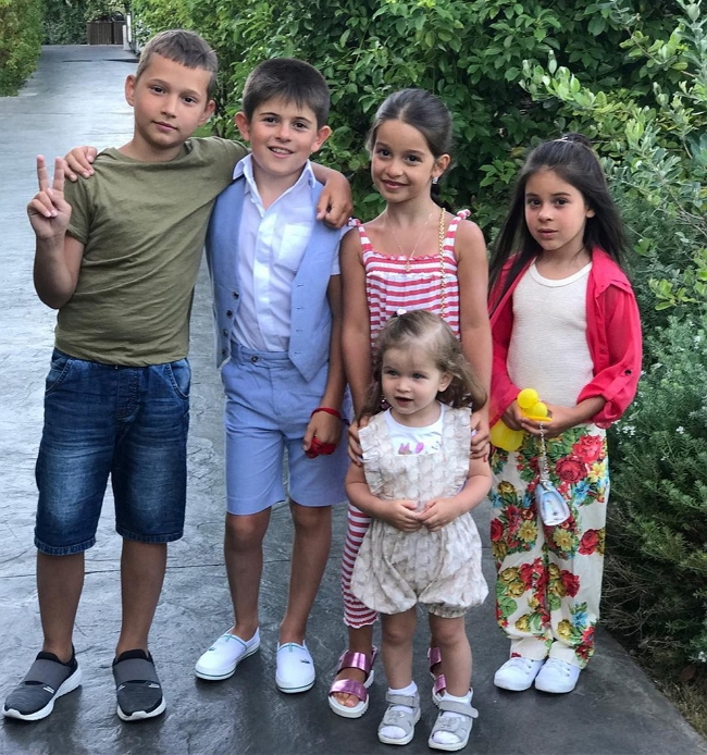 Фото детей участников Дома-2 (6.07.2017) Фото детей участников Дома-2 (6.07.2017)