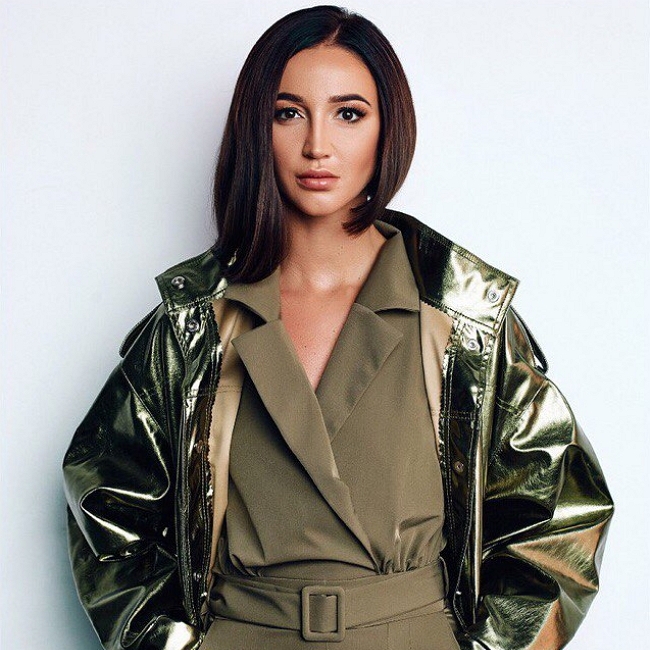 Ольга Бузова бесится из-за упреков в глупости Ольга Бузова бесится из-за упреков в глупости