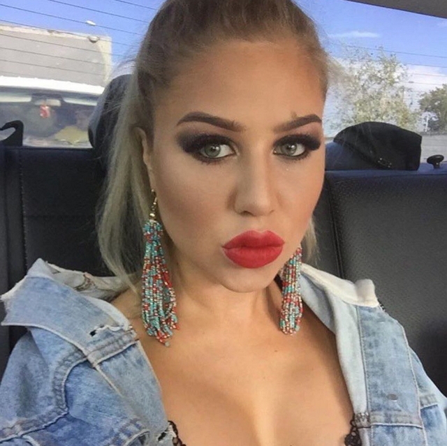 Мария Кохно: Опять из-за меня ушла мама Мария Кохно: Опять из-за меня ушла мама