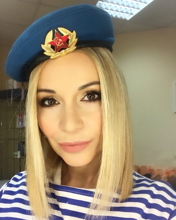 Андрей Черкасов: С праздником, друзья! Андрей Черкасов: С праздником, друзья!