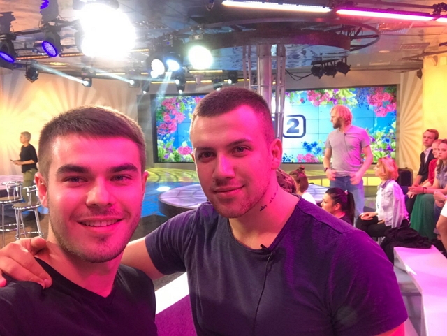 Фото со съёмок ток-шоу (4.08.2017) Фото со съёмок ток-шоу (4.08.2017)